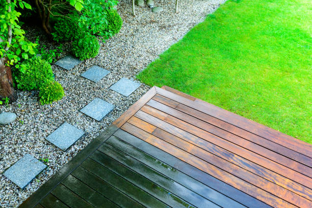 Best Sidewalk and Walkway Cleaning  in Und City, MO